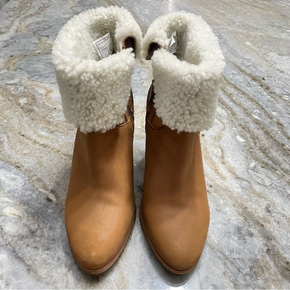 UGG AUSTRALIA Charlee Chestnut Ankle Boots With Sherpa Cuff Detail - Picture 2 of 16